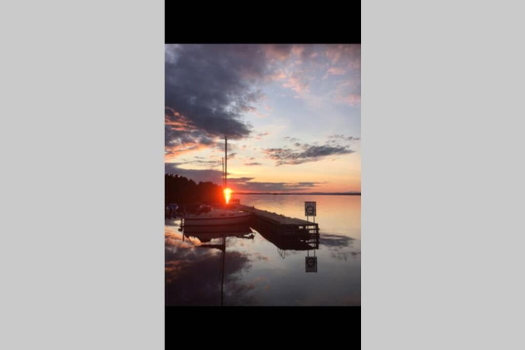 Idyllisk nybyggd stuga på Sollerön. Solleron Exteriör bild