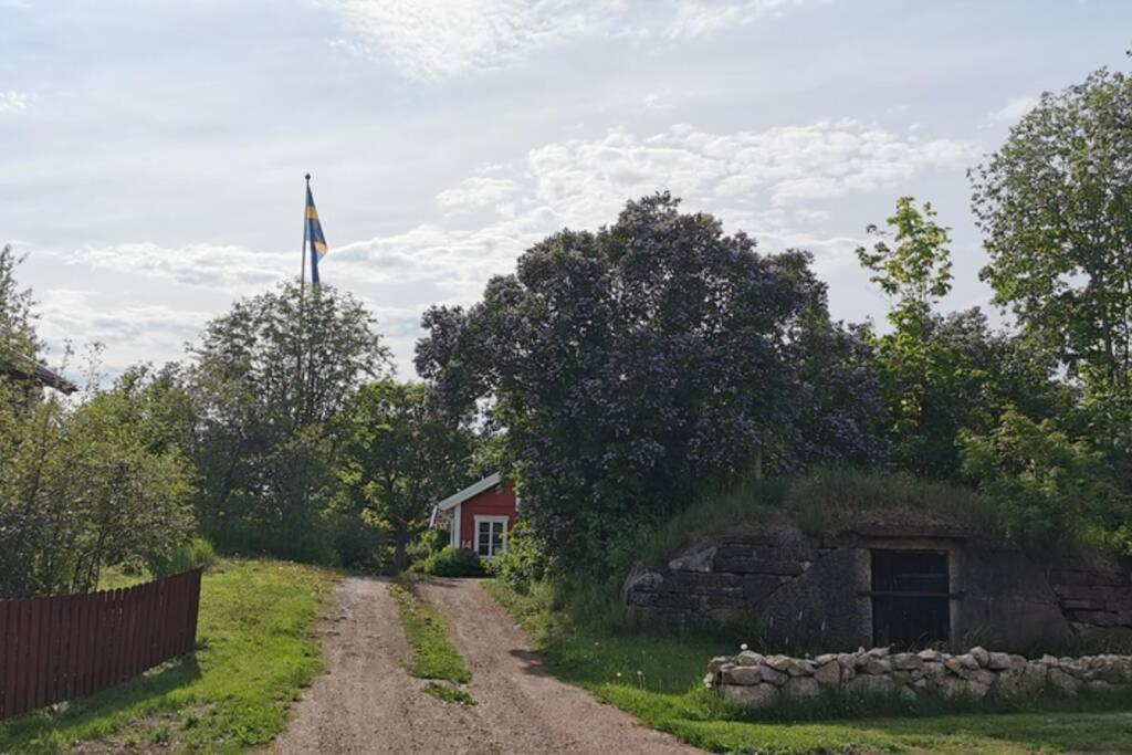 Idyllisk nybyggd stuga på Sollerön. Solleron Exteriör bild